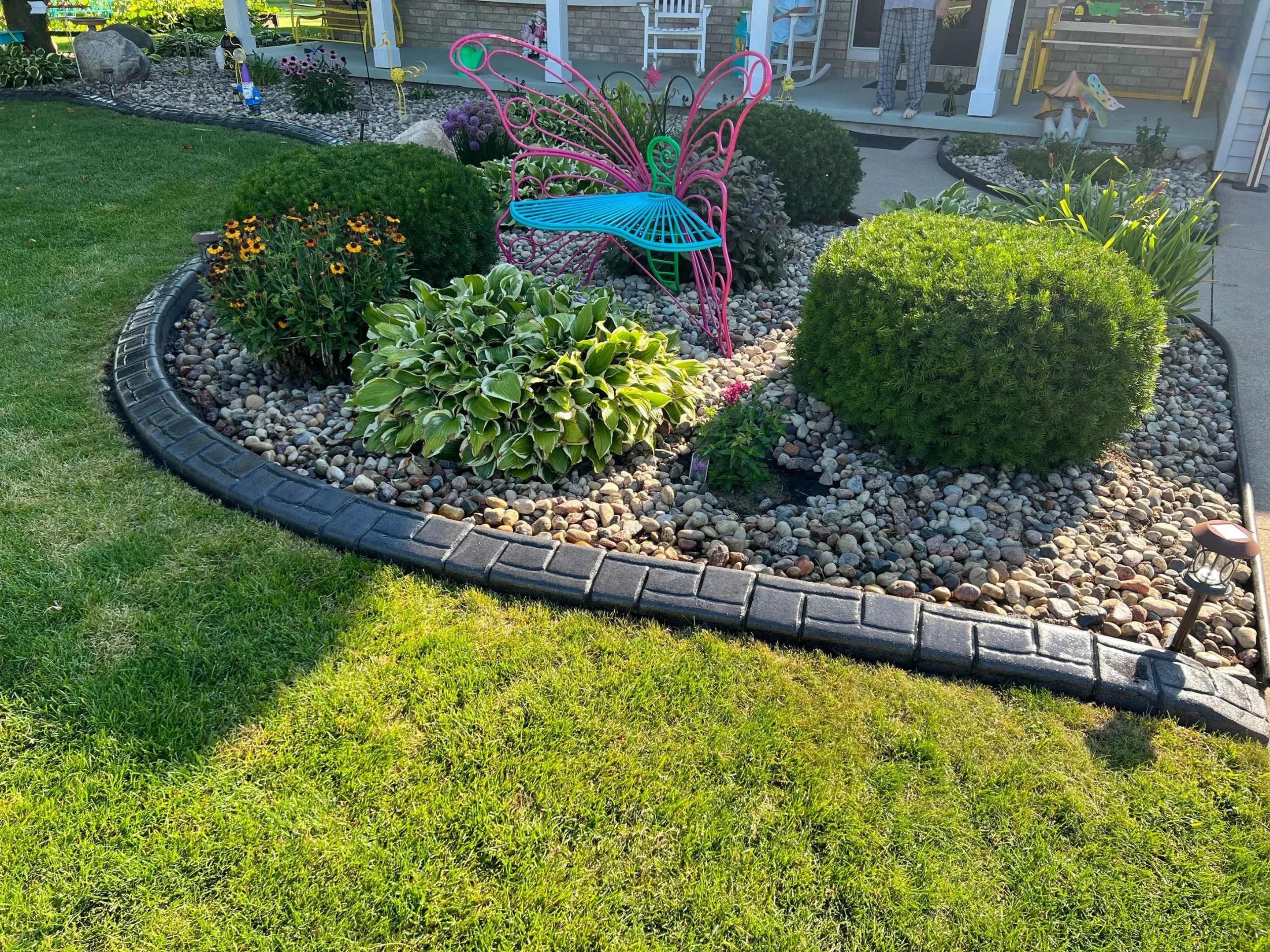 Beautiful landscape curbing in Indiana and Michigan Beautiful landscape curbing in Indiana and Michigan